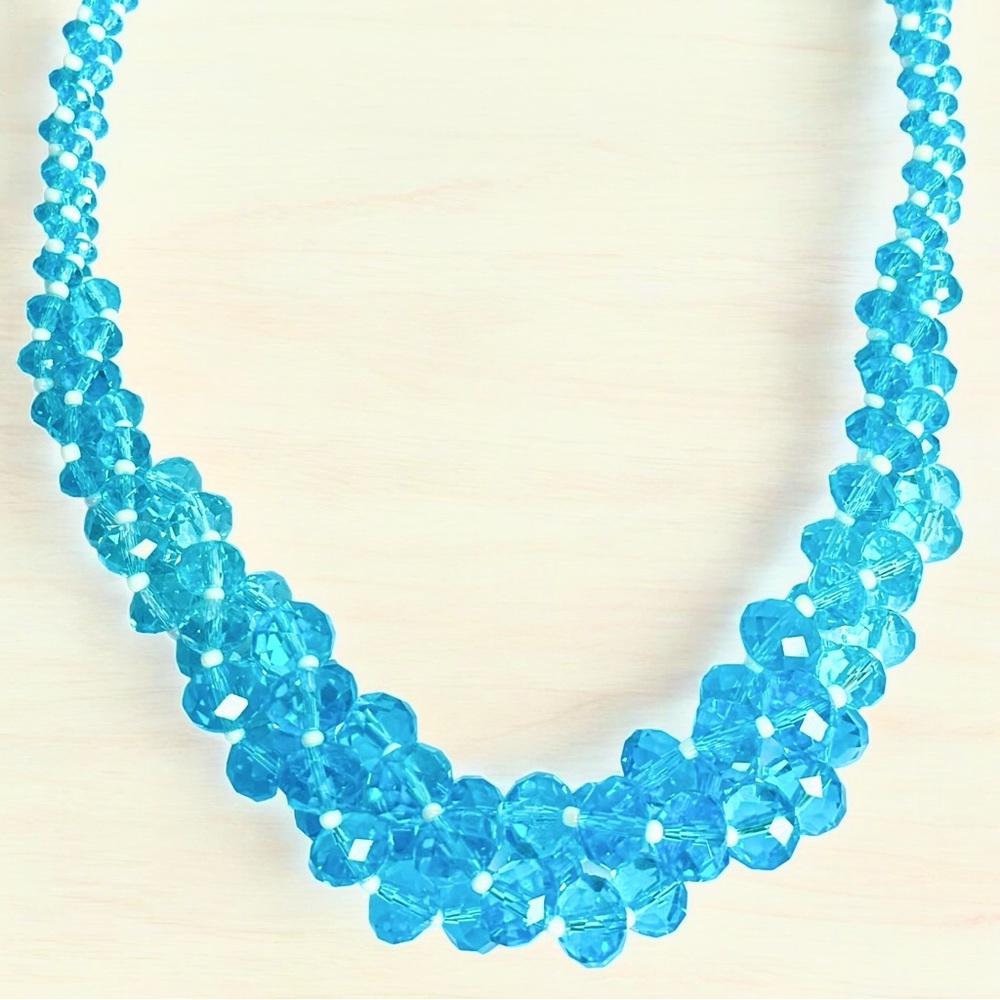 Stunning Blue & White Beaded Statement Necklace - Picture 8 of 15